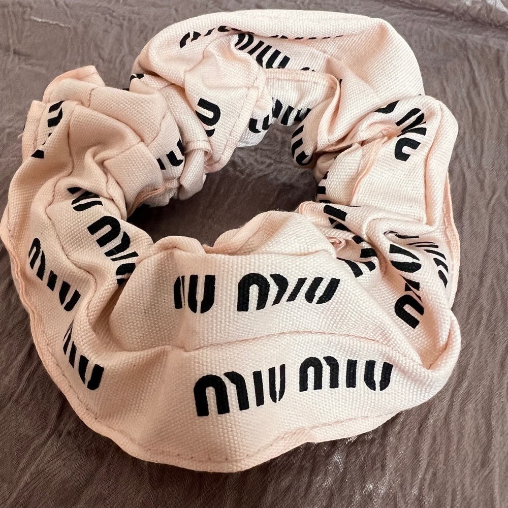 【MIU MIU】Handmade Scrunchie